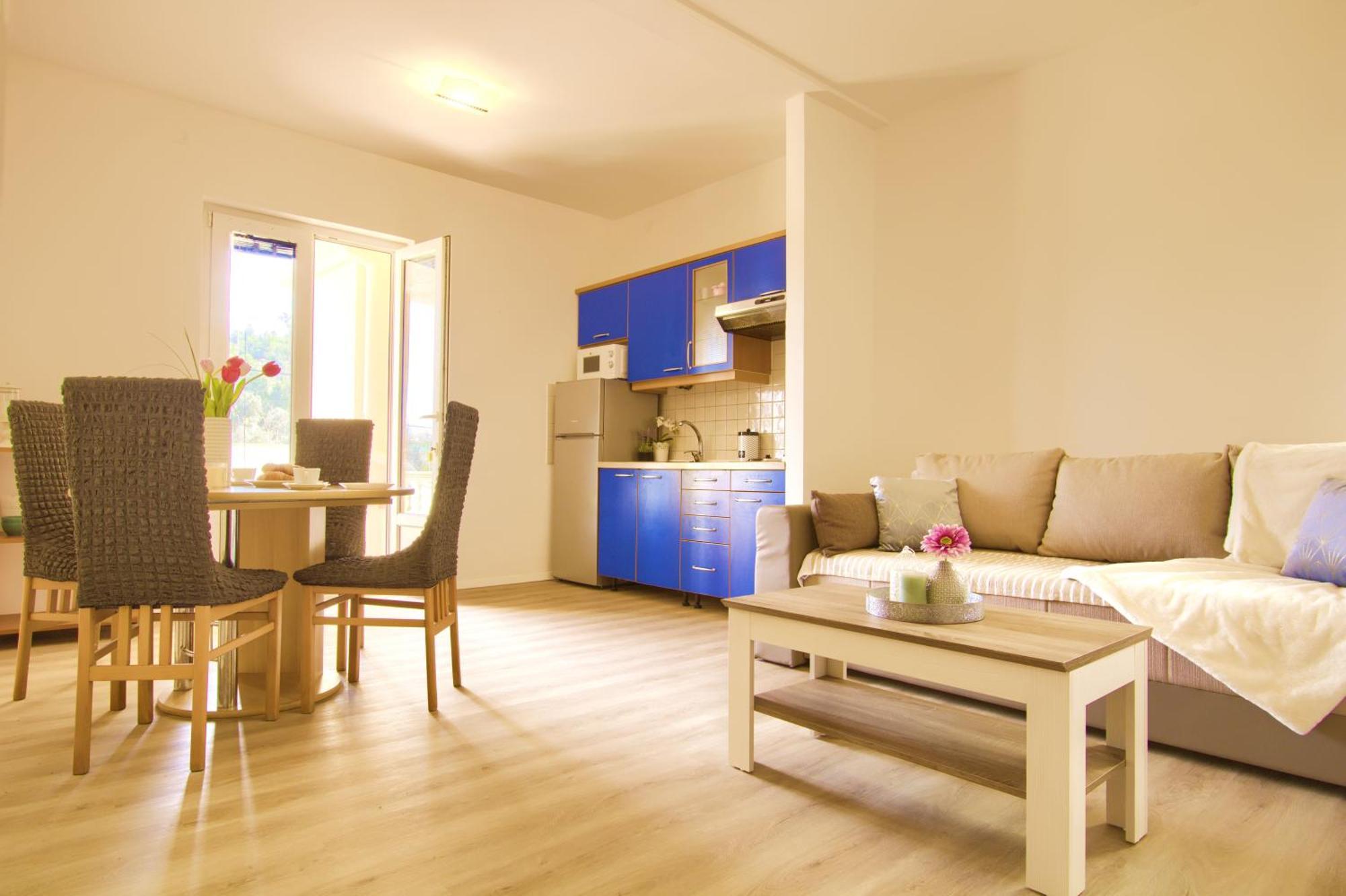 Sunshine Place By The Beach Lukoran Quarto foto